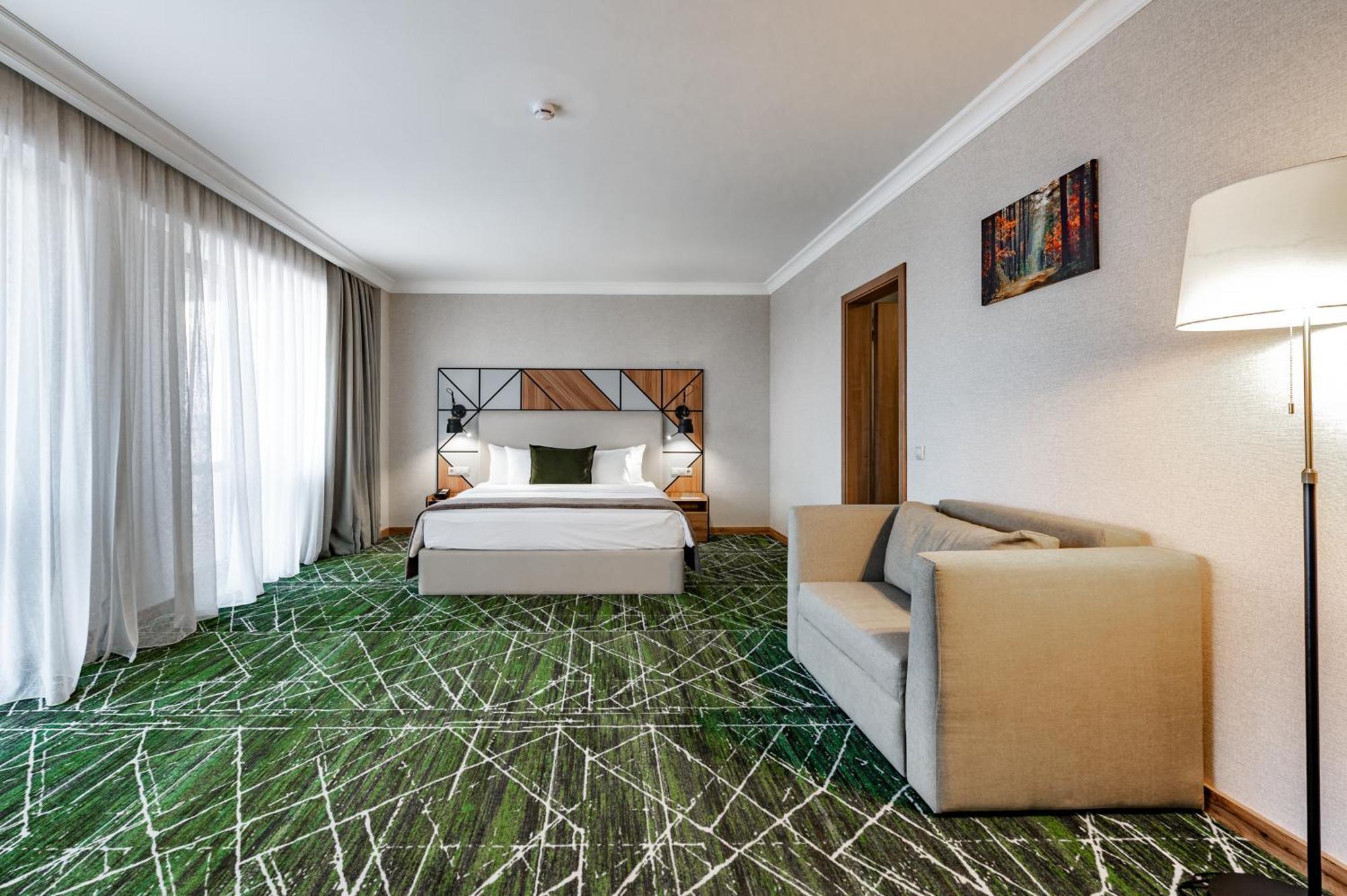 Wyndham Garden Burabay Hotel Екстериор снимка
