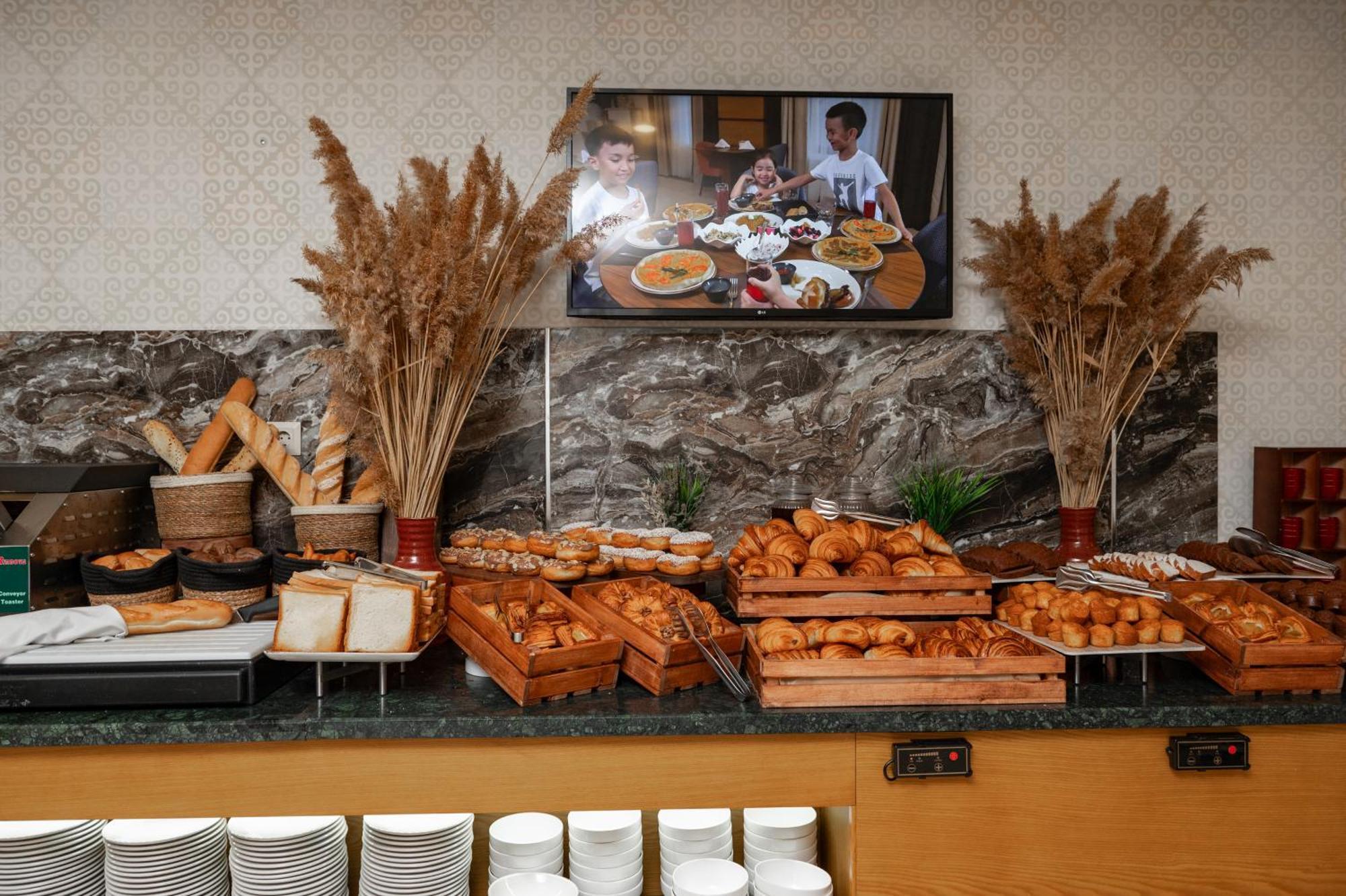 Wyndham Garden Burabay Hotel Екстериор снимка