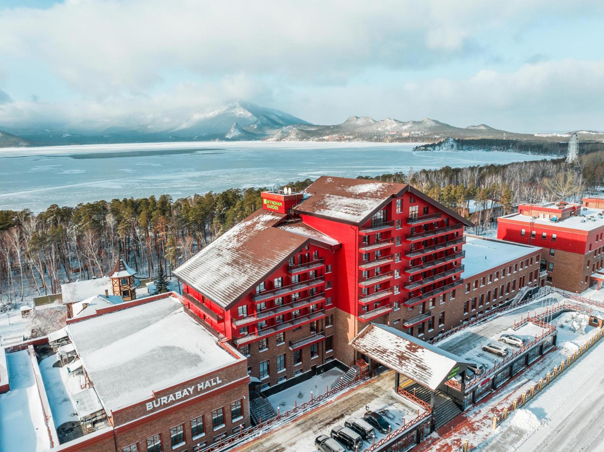 Wyndham Garden Burabay Hotel Екстериор снимка