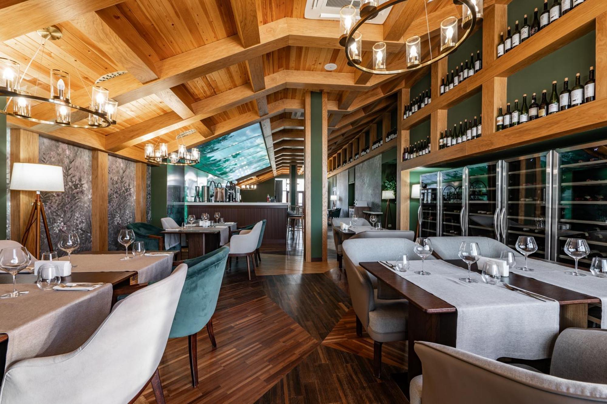 Wyndham Garden Burabay Hotel Екстериор снимка