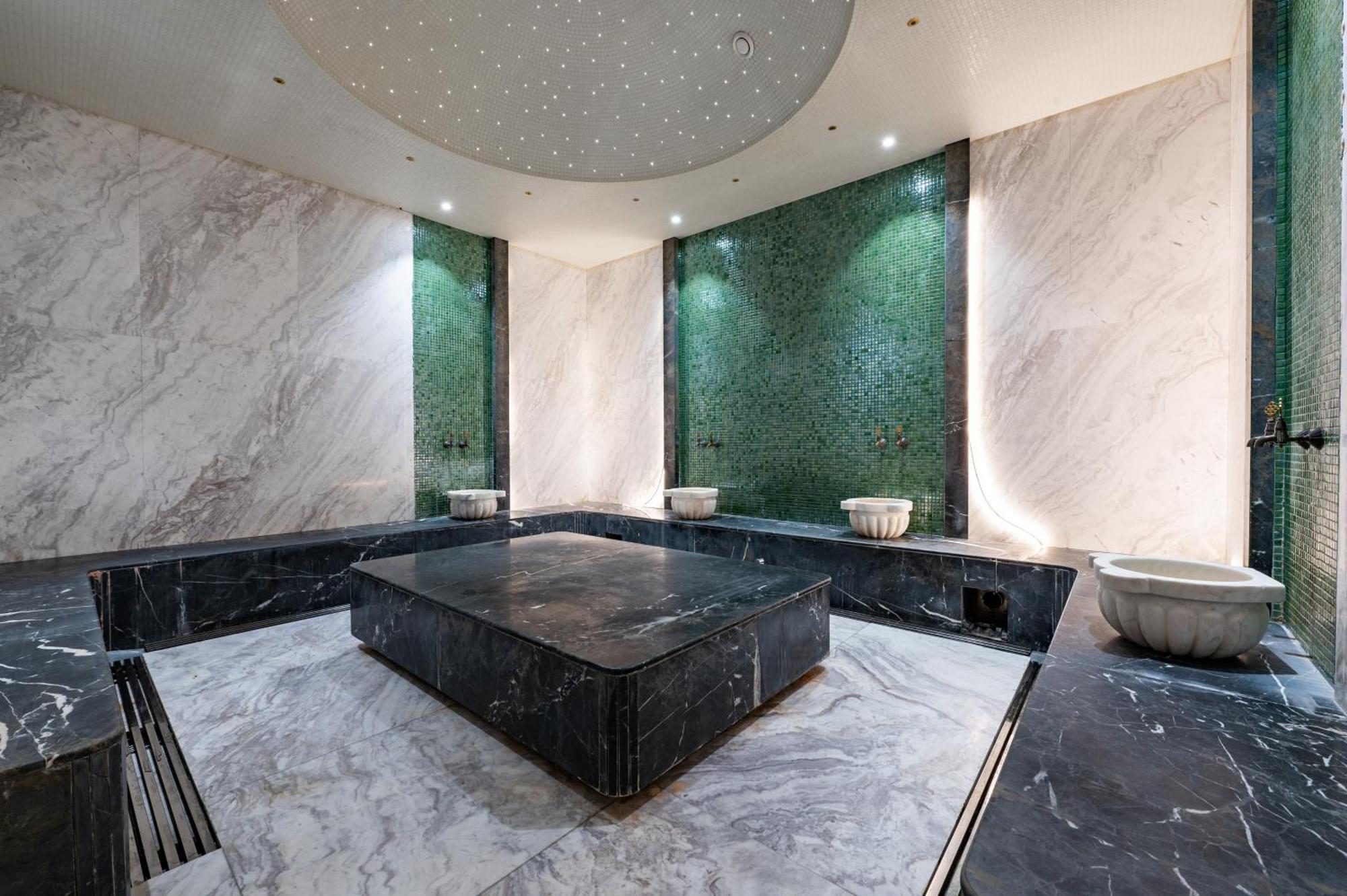 Wyndham Garden Burabay Hotel Екстериор снимка